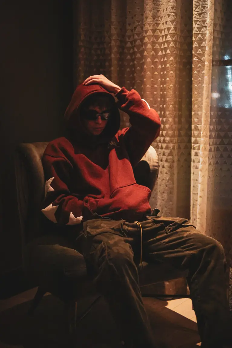 Vermillion Drop 01 — shot 03